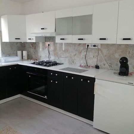 Horvath Apartman Apartment Keszthely Ngoại thất bức ảnh