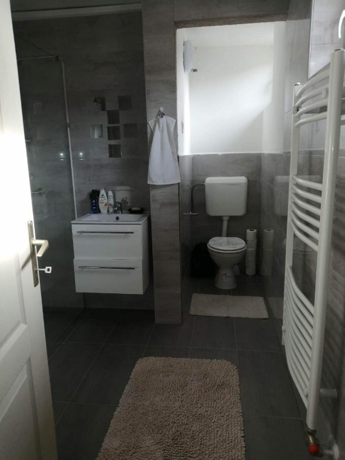Horvath Apartman Apartment Keszthely Ngoại thất bức ảnh