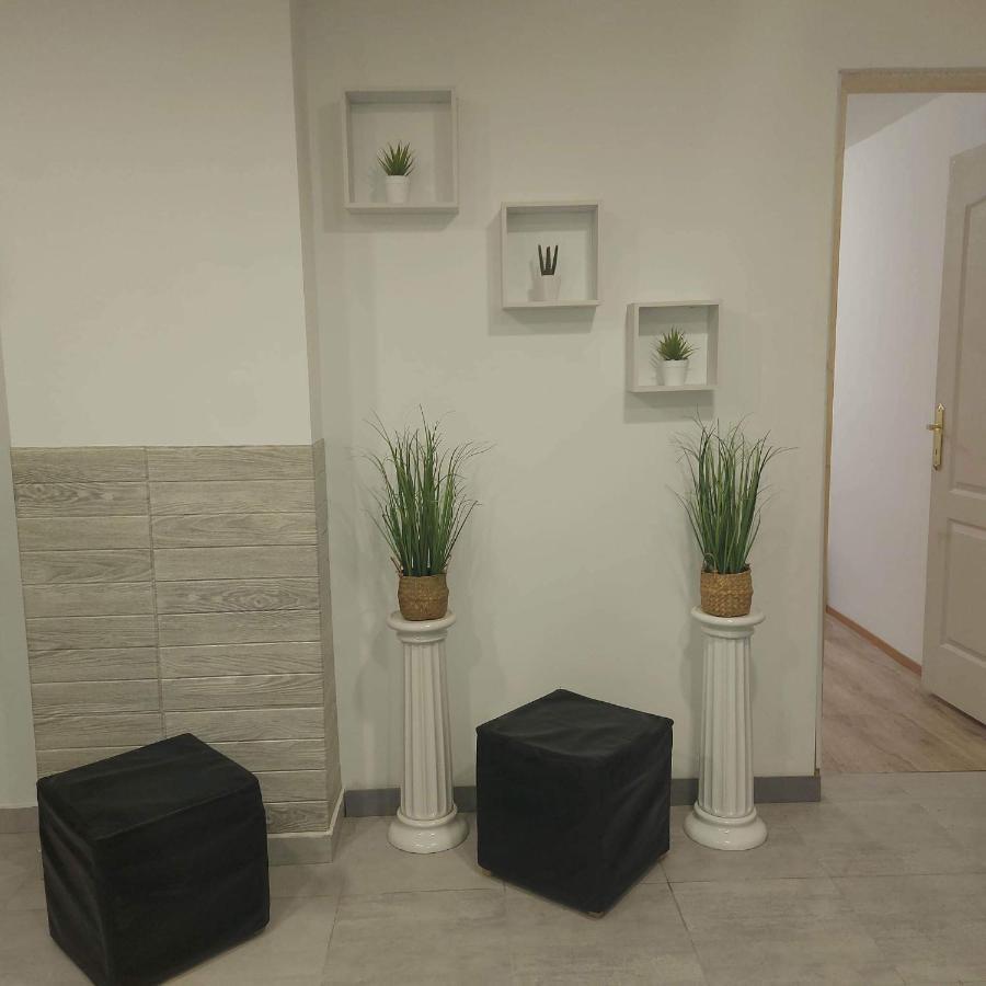 Horvath Apartman Apartment Keszthely Ngoại thất bức ảnh